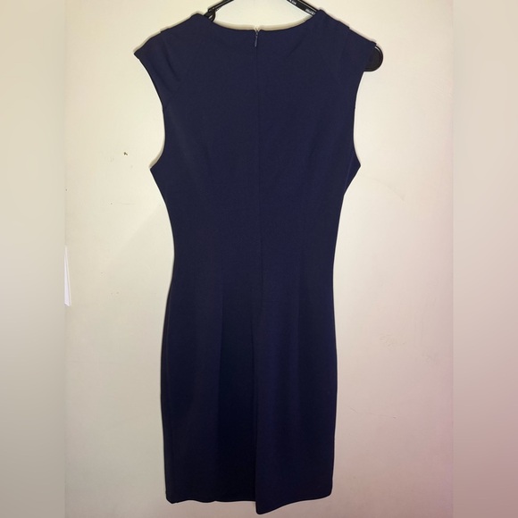 Stylish Navy Sleeveless Business Casual Dress -size 8 - Picture 4 of 4